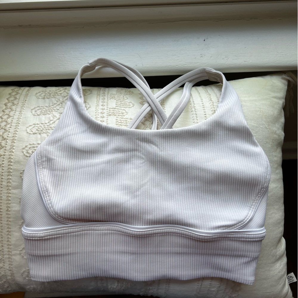 Lululemon sports bra size 4